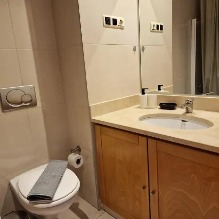 Riverside Tranquility Lejlighed