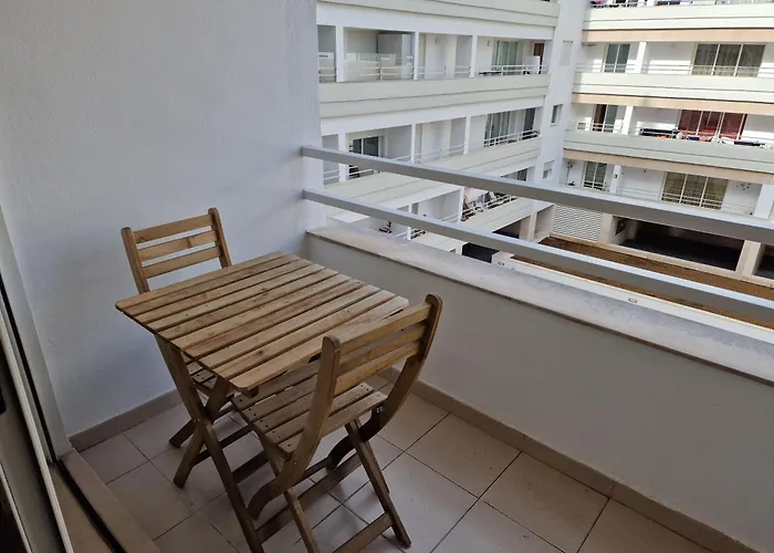 Riverside Tranquility Appartement